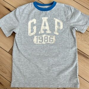 Gap kids boys short sleeve t-shirt size 8